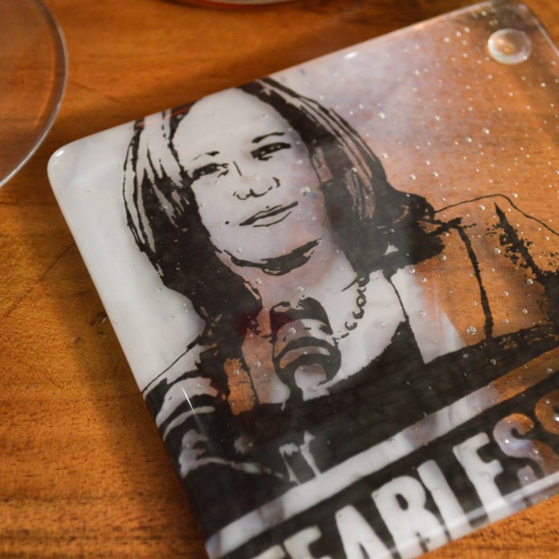 112271 COASTER VP KAMALA HARRIS FUSED 0401