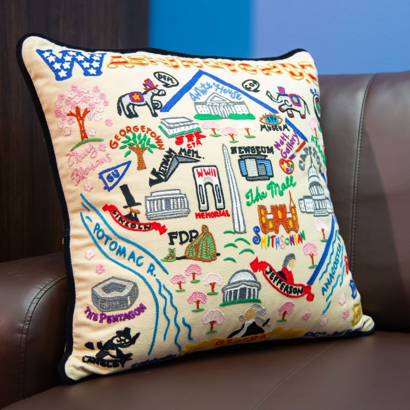 Mackenzie Fisher 109404 PILLOW WASHINGTON 21 4